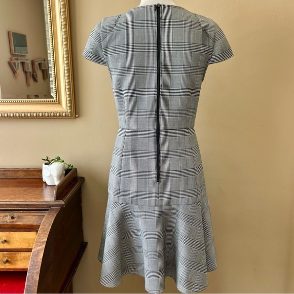 J. Crew Glen Plaid Cap Sleeve Dress Short Sleeve Sheath Flounce Hem Size 4 - Picture 9 of 12